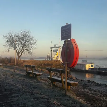 Am Luehedeich 아파트 *